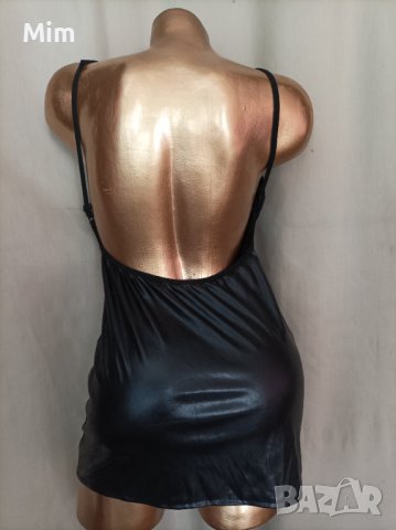 S Черна къса рокля от еко кожа с гол гръб, снимка 5 - Рокли - 41570527