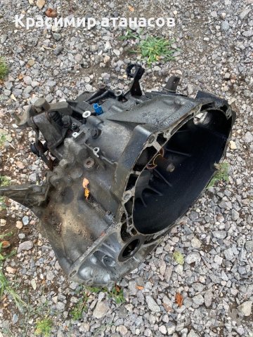 Ръчна скоростна кутия за Нисан х-трейл T30.2.2DCI.2006г, снимка 2 - Части - 41779324