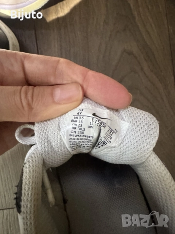 2 чивта маратонки NIKE и Декатлон, снимка 3 - Детски маратонки - 56149649