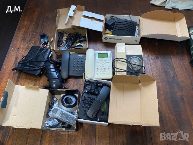 Лот от стари телефони и приемници -50Лв., снимка 5 - Колекции - 52213351