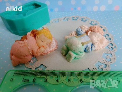 3D малко момченце бебе с тиранти силиконов молд форма калъп за фондан пита тесто шоколад гипс торта, снимка 5 - Форми - 36270606