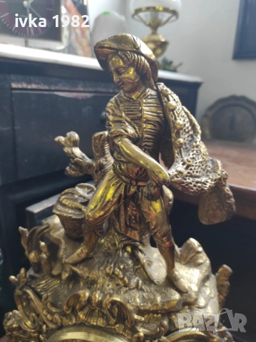 Настолен часовник 