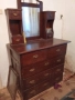 Продавам запазен скрин от плътна дървесина имащ тоалетка и 9 чекмеджета не пребоядисван., снимка 1