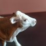Колекционерска фигурка Schleich Simmental Dairy Cow Brown / White Крава 2008 73527, снимка 9