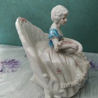 порцеланова статуетка-дама, снимка 4 - Други ценни предмети - 40391869