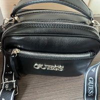 Нова дамска чанта Guess, снимка 6 - Чанти - 40170524