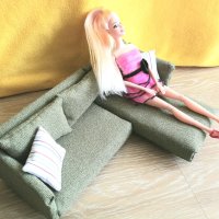 мини диван за кукли Барби,  обзавеждане за къщи за кукли , снимка 6 - Кукли - 44238624