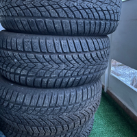 Зимни гуми DUNLOP, снимка 1 - Гуми и джанти - 44716059