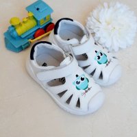 №19-24, Бебешки сандали от Естествена кожа, бели с бухалче BUBBLE KIDS, снимка 1 - Детски сандали и чехли - 41266266