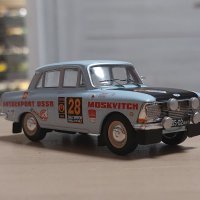 Москвич 412 рали London - Mexico 1970 - мащаб 1:43 на IXO моделът е нов в PVC дисплей-кейс, снимка 6 - Колекции - 41965392