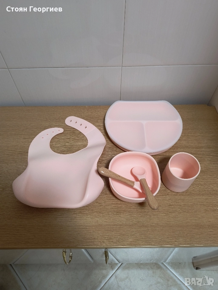 Чисто нов силиконов комплект за хранене, снимка 1