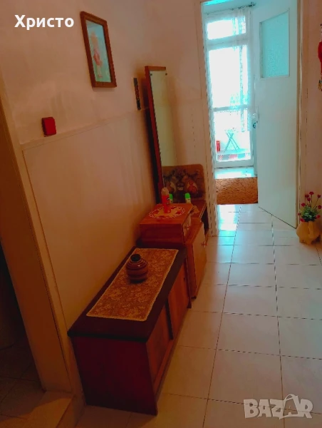 Предлагам Обзаведена гарсониера под наем в гр Севлиево, снимка 1