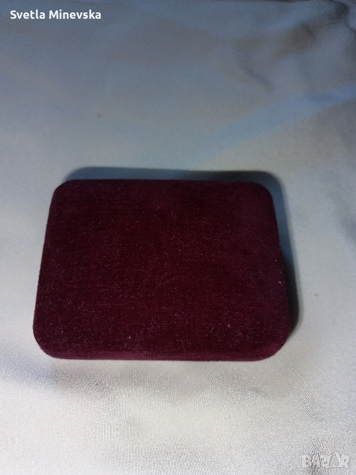 Сребърна брошка Mikimoto с перли в оригинална кадифена кутия., снимка 1