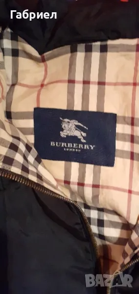 Яке Burberry. Размер М., снимка 1