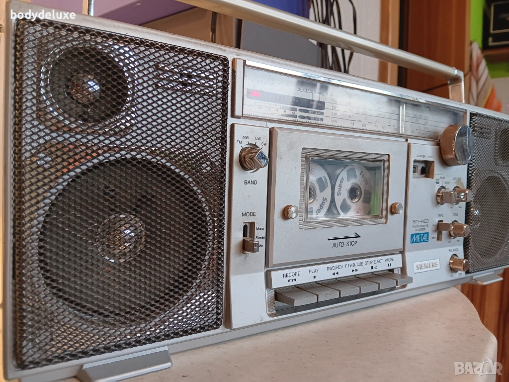 SIEMENS RM 816 радиокасетофон, снимка 1