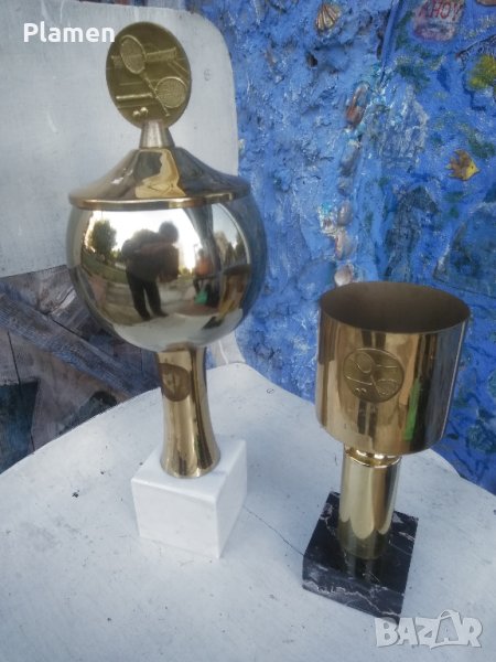Две месингови купи по тенис на корт върху мраморни основи, снимка 1