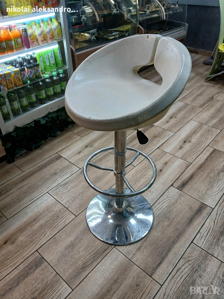 бар стол кожен, снимка 1