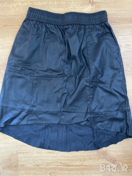 Къса кожена пола асиметрична, снимка 1