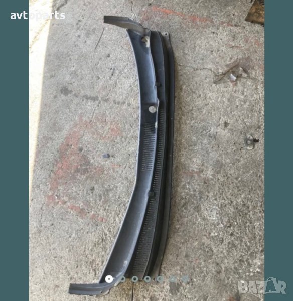 Hyundai santa fe 2007година лайсна под предно стъкло, снимка 1