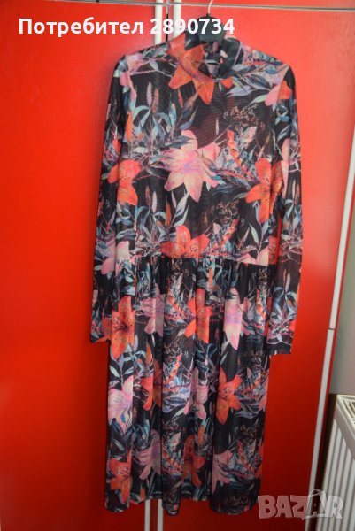 Цветна рокля със средна дължина, снимка 1