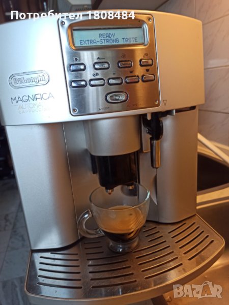 Кафеавтомат Делонги Магнефика Автоматик, работи перфектно и прави хубаво кафе и капучино , снимка 1