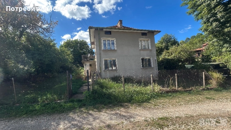 Продавам двуетажна къща в с. Дружево, общ. Своге, снимка 1