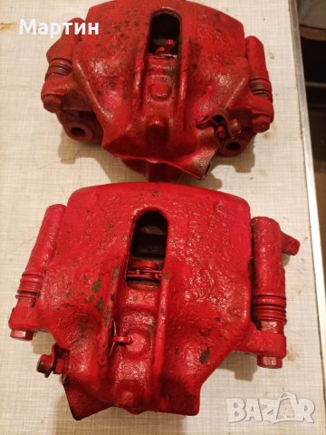 Спирачни апарати - предни + чисто нови накладки за Рено Меган Сценик - дизел, 1,9 ДТИ DTI - 98 к.с., снимка 1