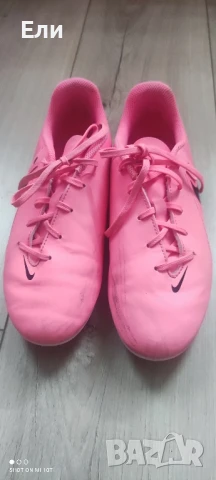 Бутонки Nike, снимка 2 - Детски маратонки - 50444058