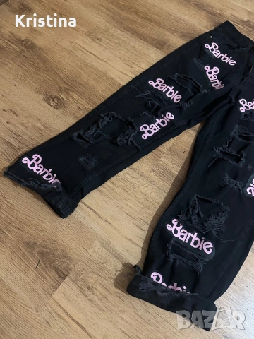 Черни дънки с розов надпис “Barbie”, снимка 3 - Дънки - 53110795