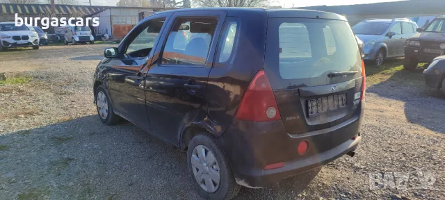 Daihatsu YRV 1.3 - 87к.с. 4X4 на части, снимка 4 - Автомобили и джипове - 48801157