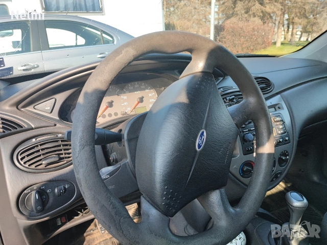 Продавам Форд фокус 1.6 бензин газ, снимка 7 - Автомобили и джипове - 53862419