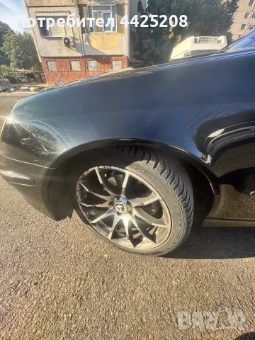 Мерцедес Е220 CDI, снимка 12 - Автомобили и джипове - 56403692