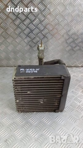 Климатичен радиатор Mercedes ML W163 2001г.	, снимка 1 - Части - 40863384