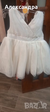Официална бебешка бяла рокля