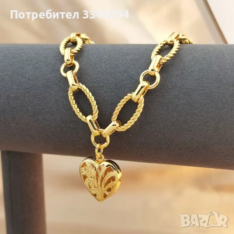 Дамска гривна от медицинска стомана със сърце, снимка 5 - Гривни - 53651646