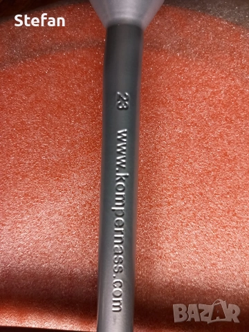 Фланци и Ключ PARKSIDE за Джанти, снимка 5 - Гуми и джанти - 46606738