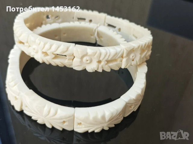 Старинни гривни от кост , снимка 2 - Гривни - 50598267