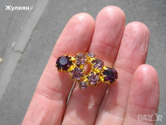 СТАРА ПОЗЛАТЕНА БРОШКА, снимка 2 - Антикварни и старинни предмети - 51845000