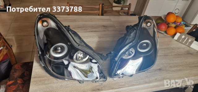 Продавам изцяло рециклирани фарове за W219 (CLS)