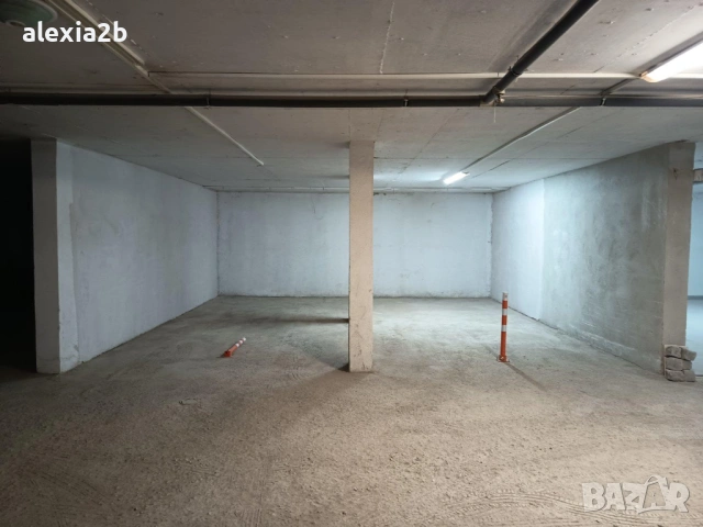 Давам под наем гараж 20м2 зад пицария Бонжур, и под фитнес Golden Gym на ул.Обзор 5