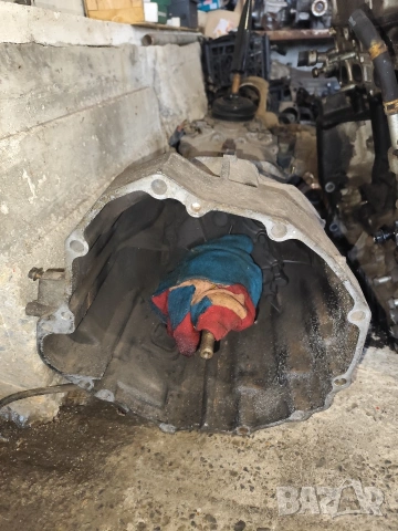 Ръчна скоростна кутия Nisan Pantfinder  r51 2008г-174кс-Двигател 2.5, снимка 3 - Части - 53464694