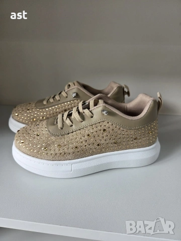 Много красиви детски обувки, снимка 4 - Детски маратонки - 53632261