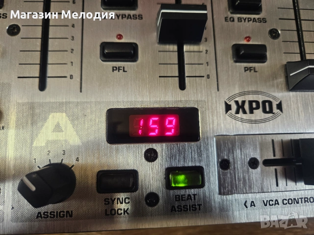 Миксер Behringer Pro Mixer VMX1000 Смесителен пулт – Огромен DJ пулт, снимка 13 - Ресийвъри, усилватели, смесителни пултове - 53778190