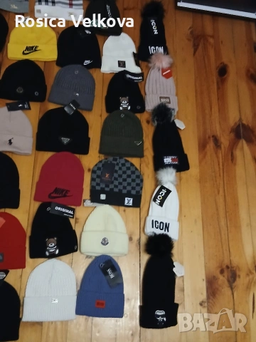 Зимни маркови шапки , снимка 3 - Шапки - 53512660