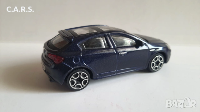 Alfa Romeo Giulietta Bburago - Мащаб 1:43, снимка 5 - Колекции - 53859530
