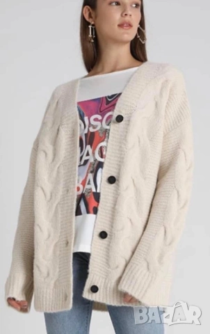 Предлагам нова дебела жилетка с етикет Bik Bok,ч