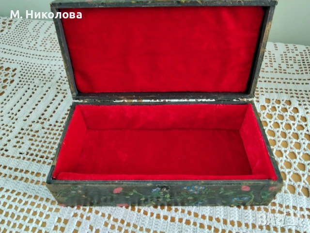 Винтидж ,ръчно декорирана дървена кутия , снимка 6 - Други - 50583945