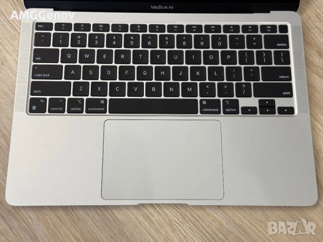 НОВ *16GB Ram*13,3' MacBook Air M1/100% Battery/16GB Ram/256GB, снимка 9 - Лаптопи за работа - 53178085