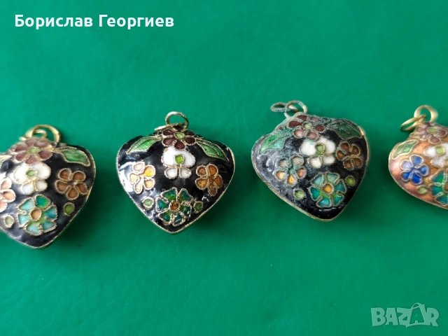 Медальон АРТ ДЕКО БРОНЗОВО СЪРЧИЦЕ с Клетъчен Емайл, снимка 3 - Колиета, медальони, синджири - 52049670