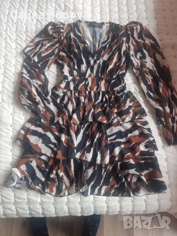 Елегантна рокля LINNE, снимка 2 - Рокли - 51972778